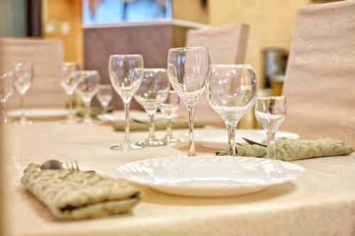 Azimut Hotel Prometey Nebug