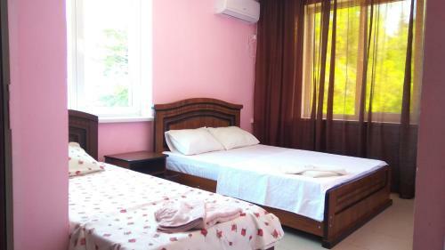 Hostal Maria Amore Inn