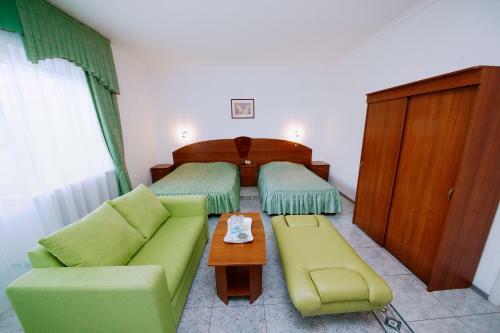Hostal Yason Guest House