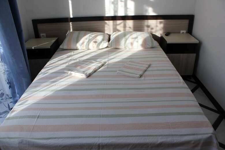 Hostal V Gostyah U Svetlany Guest House