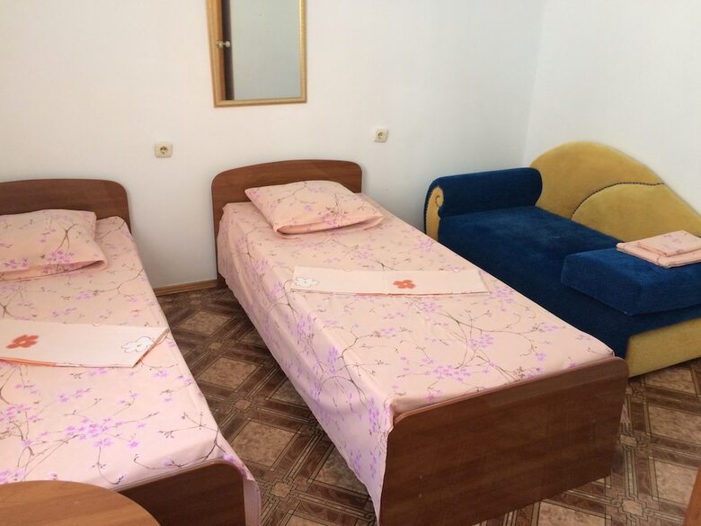 Hostal V Gostyah U Svetlany Guest House