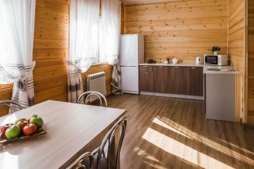 Hotel Baza Otdykha Lesnaya Polyana