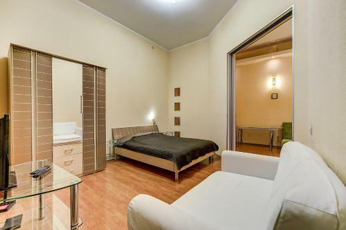 Apartamento Sutkipeterburg Nevsky Prospekt 65