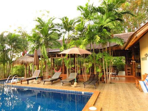 Hotel Bamboo Hideaway Resort