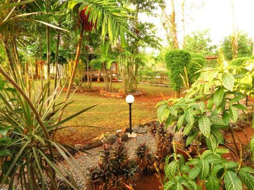 Hotel Bamboo Hideaway Resort