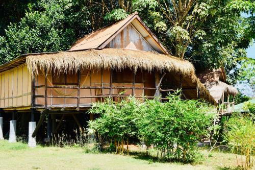 Hotel Bamboo Hideaway Resort