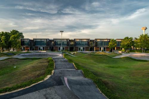The Velo's Hotel And Pumptrack