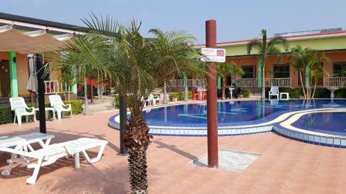Hostal Mr.house Resort