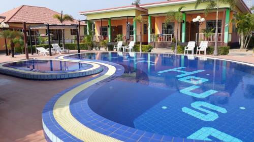Hostal Mr.house Resort