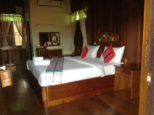 Mitkhoonyoum Hotel