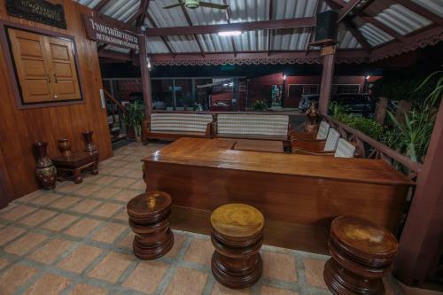 Mitkhoonyoum Hotel