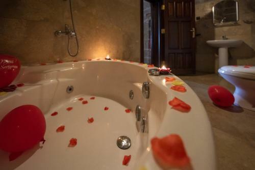 Cappadocia Antique Gelveri Cave Hotel