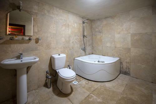 Cappadocia Antique Gelveri Cave Hotel