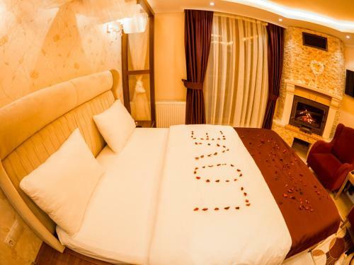 Elif Inan Hotel