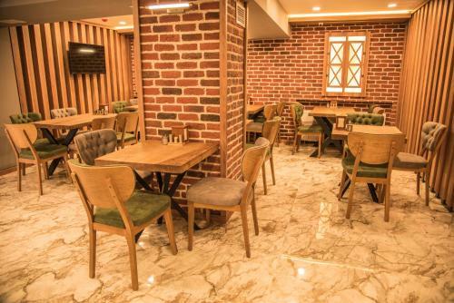 Elif Inan Hotel