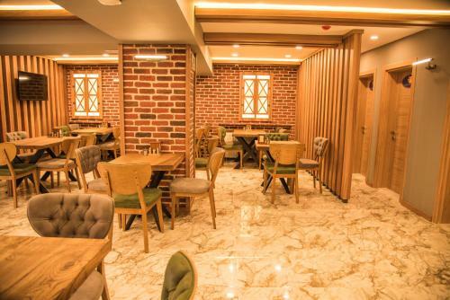 Elif Inan Hotel
