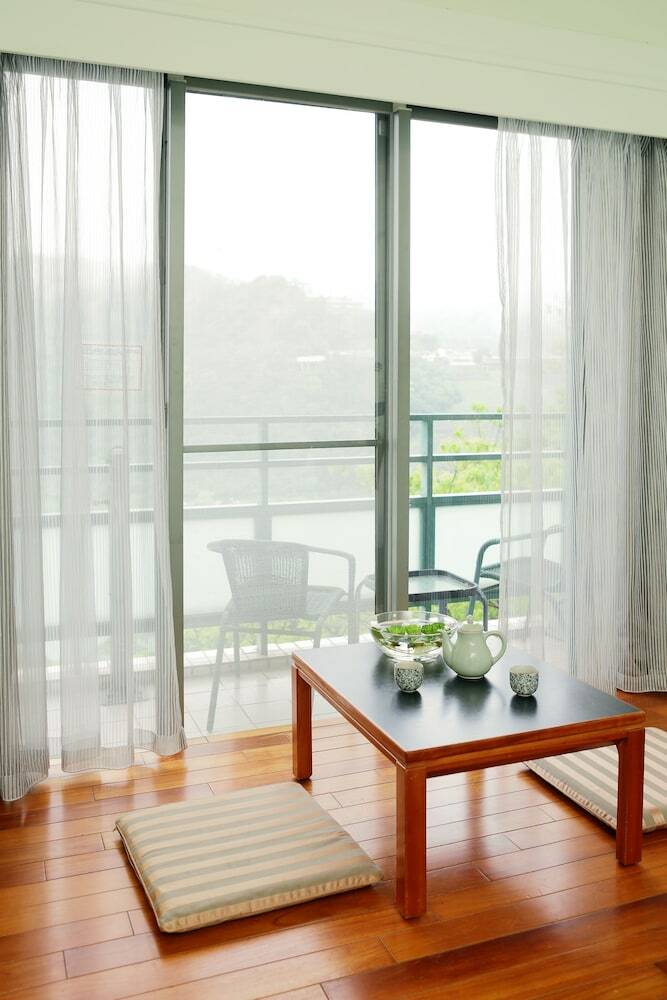 Hotel Howard Lake Resort Shihmen Dam