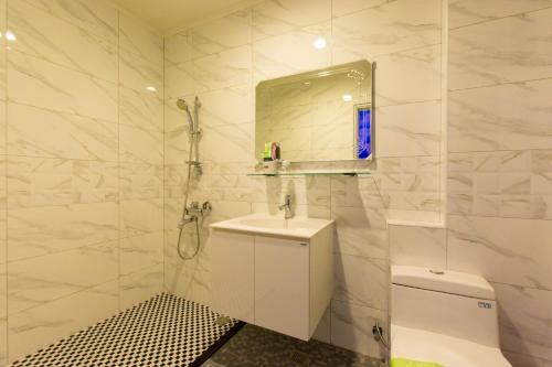 Star River Homestay