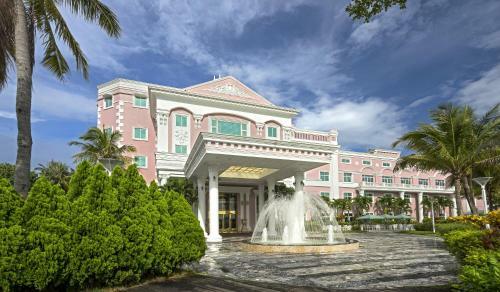 Hotel Le Beau Max Resort