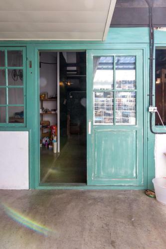 Pisces Youth Hostel