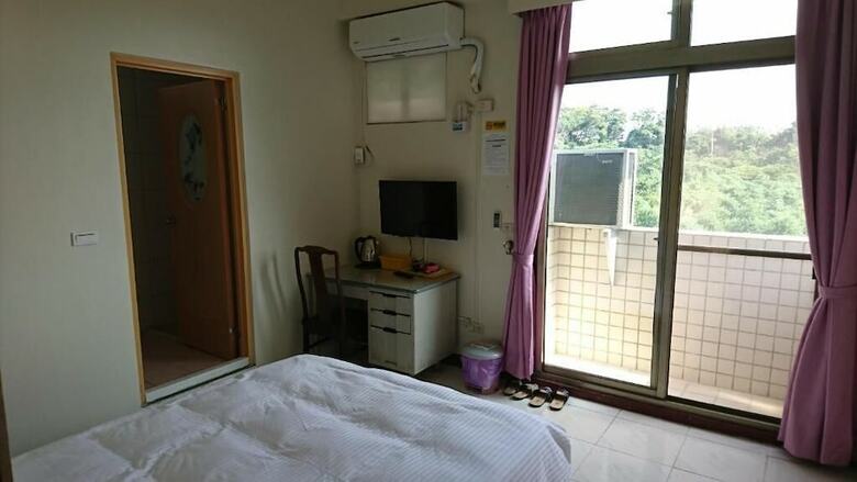 Bed & Breakfast Garden Hostel