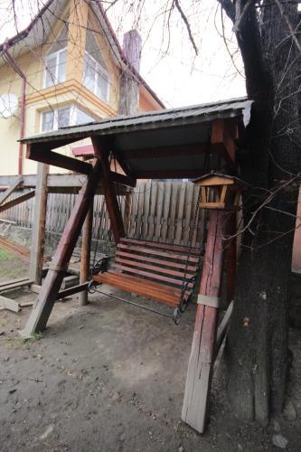 Hostal Sadyba Na Sinovali