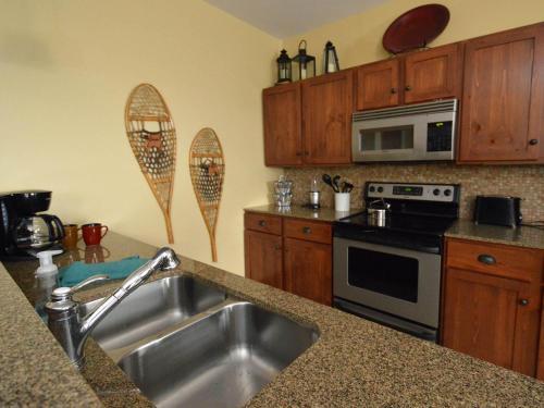 3 Br: Soaring Eagle 104