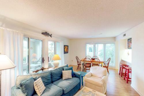 Villa 1807 Heron Point