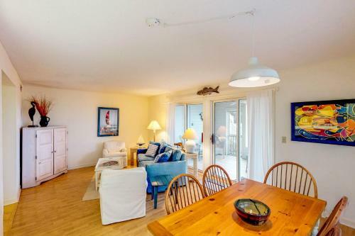 Villa 1807 Heron Point