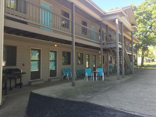 Lake Point Motel