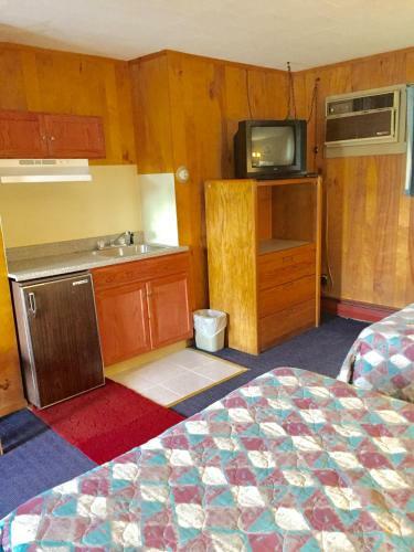 Motel Travel Inn (formerly Scottish Inn)