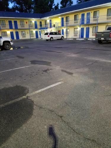 Motel Royal Inn
