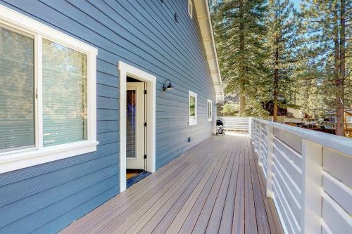 Amachen Cabin