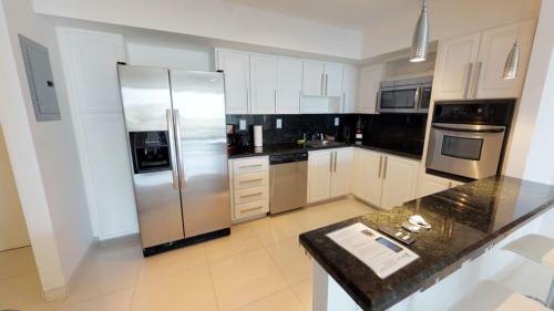 Apartamento Collins Condo #211334