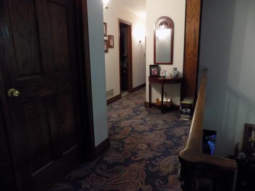 Stonewall House Lakeside Suite