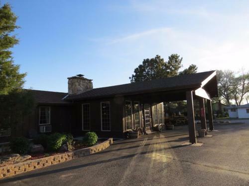 Bunkhouse Motel
