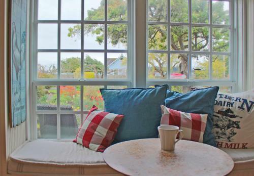 Dungeness Barn House Bed And Breakfast