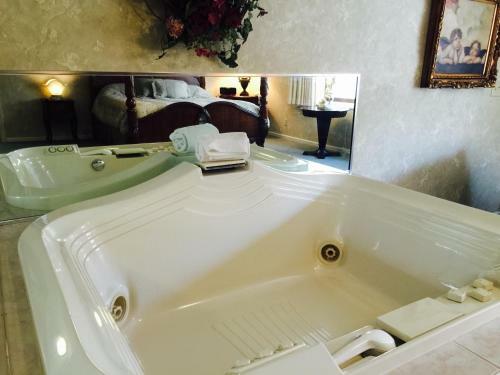 Posada Afton House Inn