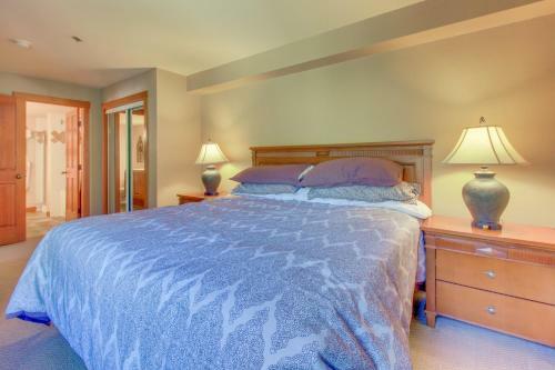 Powderhorn Lodge 210: Blazing Star Suite
