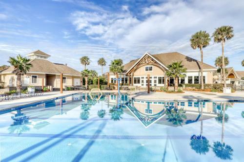 Baywood Luxury