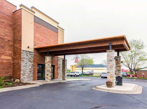 Motel Quality Inn And Suites - Arden Hills
