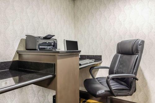 Motel Quality Inn And Suites - Arden Hills