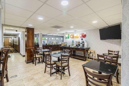 Motel Quality Inn And Suites - Arden Hills