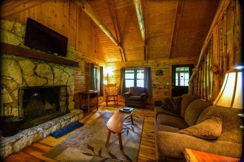 Sycamore - Hocking Hills Cabin
