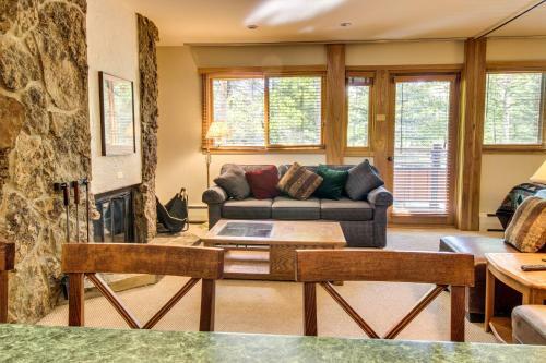 Cozy Slopeside Condo