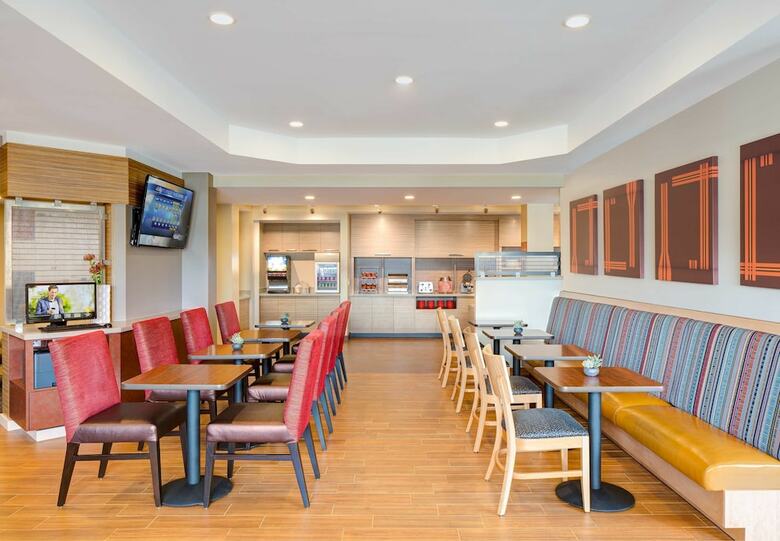Hotel Towneplace Suites By Marriott Cleveland Solon