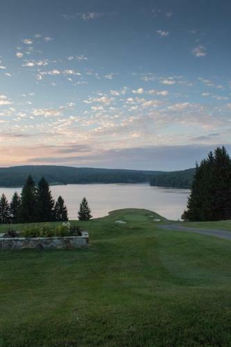 Hotel Alpine Lake Resort