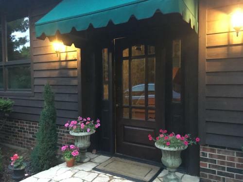 Bed & Breakfast Derinda House