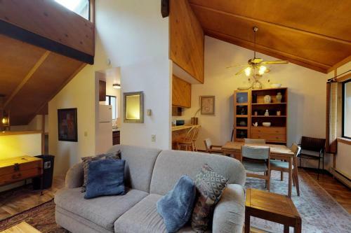 Shaver Haven Condominium