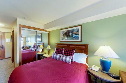 Powderhorn Lodge 311: Poppy Suite